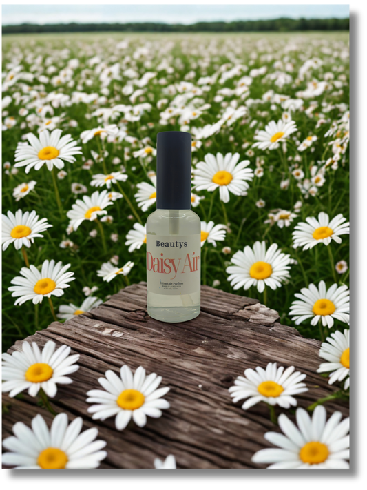 Daisy Air daisy perfume with fresh floral and fruity notes in elegant glass